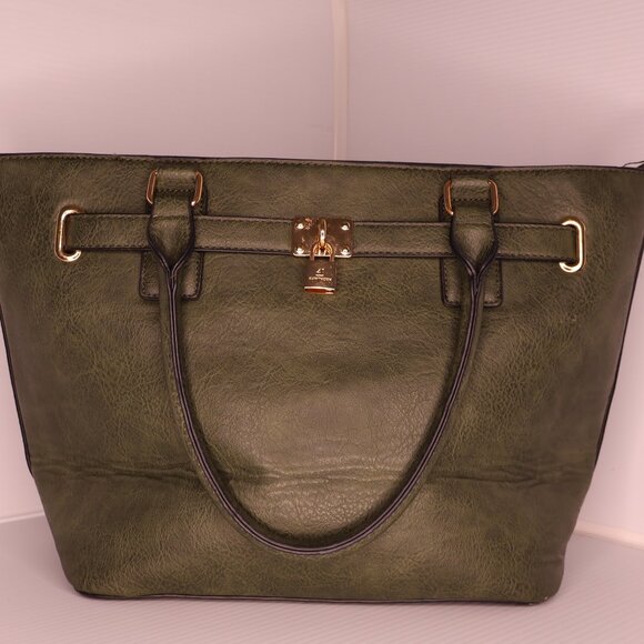 41 Hawthorn Carolina Multifunctional Padlock Tote - Picture 1 of 4